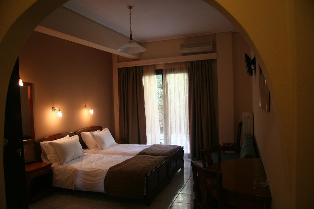 Villa C & C Делфи Екстериор снимка